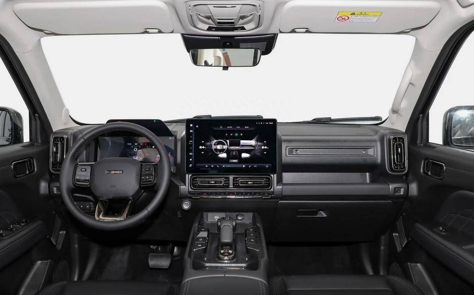 静态体验哈弗猛龙,或于成都车展上市形似路虎卫士 静态体验哈弗猛龙,或于成都车展上市形似路虎卫士