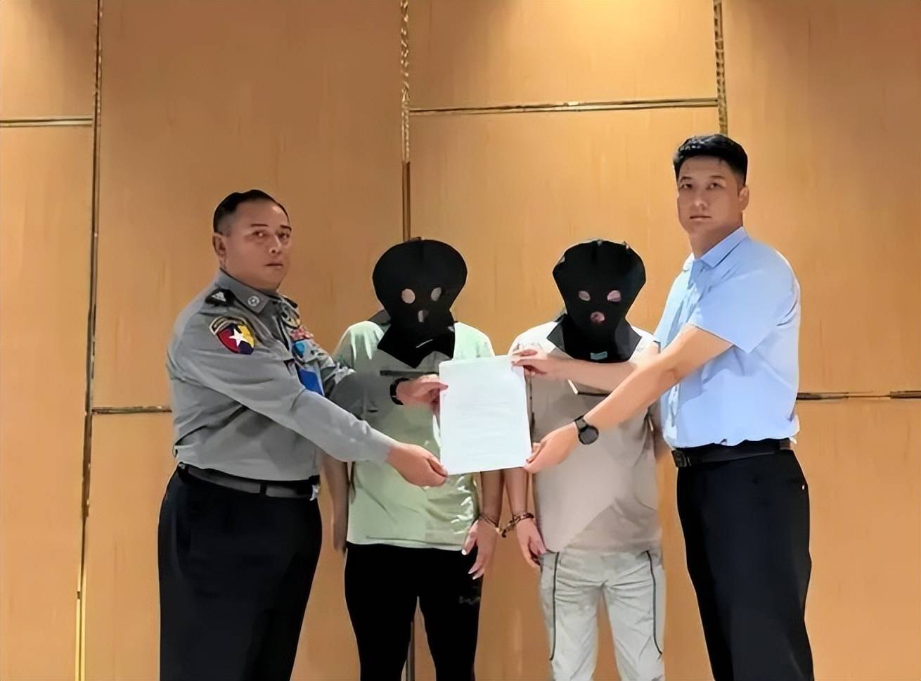 4名缅甸妙瓦底电诈嫌犯被押解回国_诈骗_警方_中国