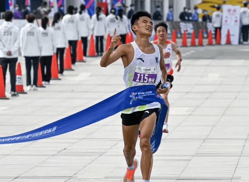 杨绍 来自搜狐网