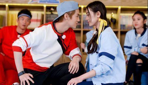 迪丽热巴生图传出,身穿婚纱颜值抗打,谁会成为她的白马王子_网友_绯闻