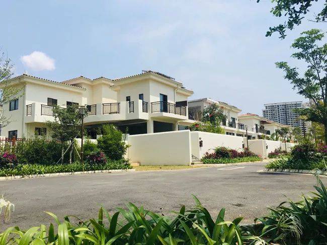 aloha阿罗哈别墅区aloha阿罗哈位于清水湾中段,楼盘规模较小,楼盘有