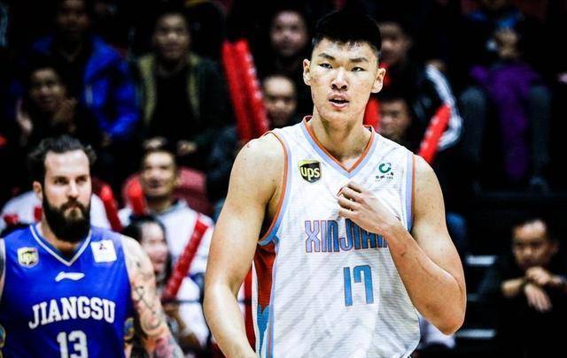 哈达迪离队21岁小将连续两场得分上双,成最大受益者_范子铭_新疆队