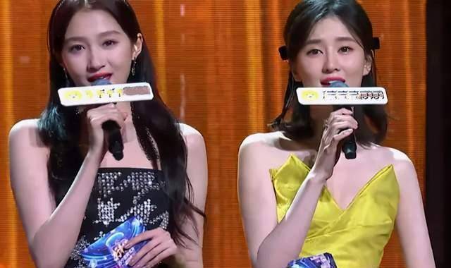 关晓彤与乔欣同框主持,被嘲又黑又壮,骨架小的乔欣占优势_气质_时候