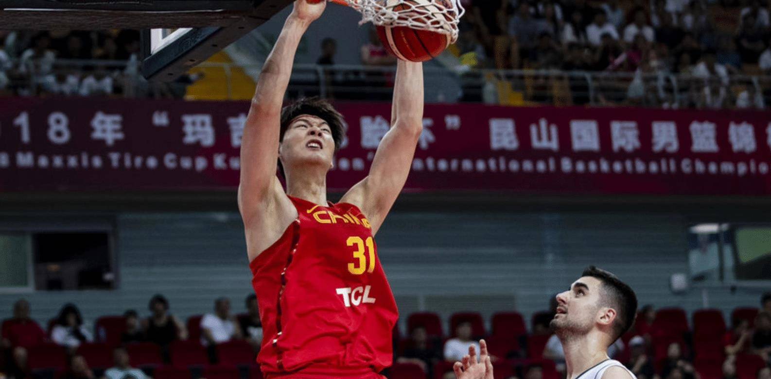 李凯的表现真不行?_塞尔维亚_问题_球员