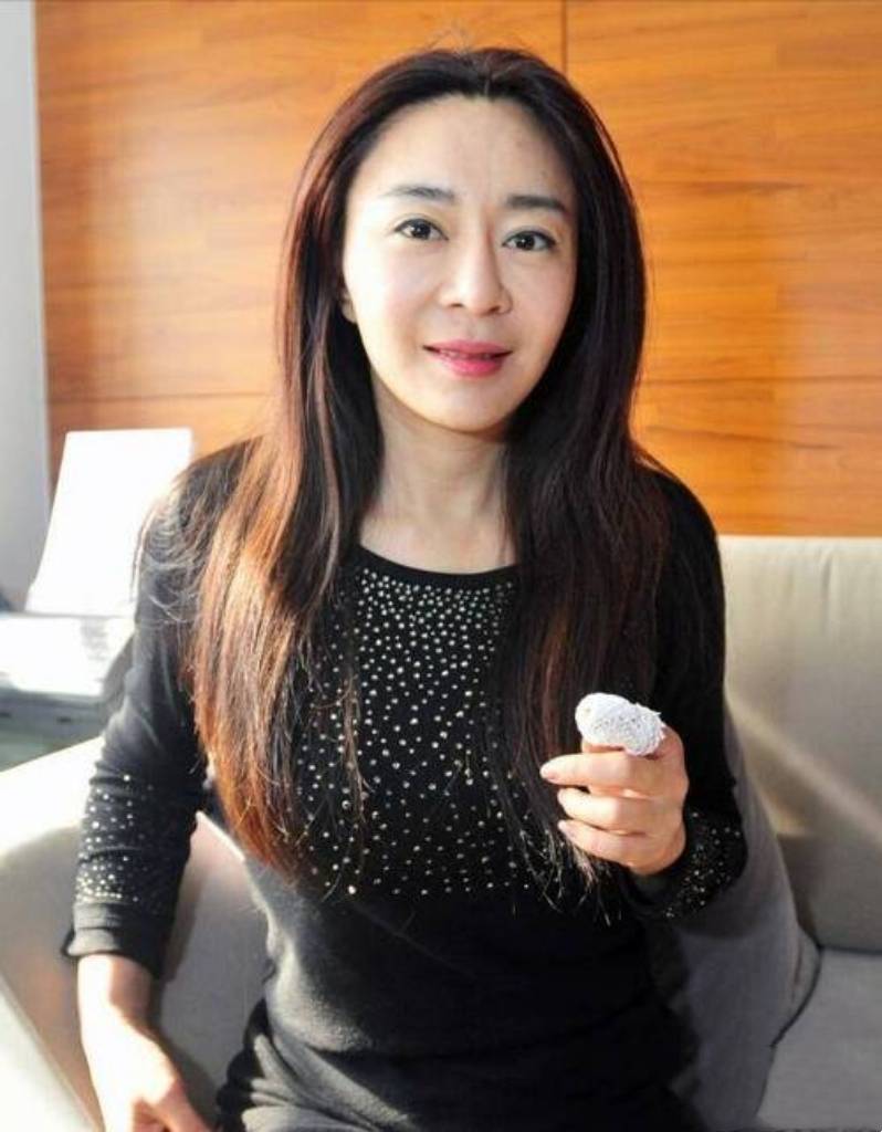 刘德华公开的唯一女友,出书8万字50张彩照揭开他秘密,令人吃惊_女人