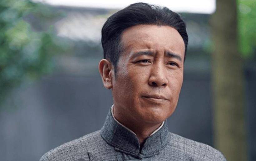 接受采访,用两句话,揭开爷爷晚年真实生活状态_江津_陈松年_陈长琦