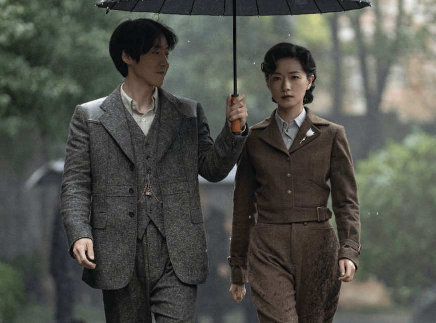 《潜行者》:万茜不仅用美貌和演技撑起了角色,还带