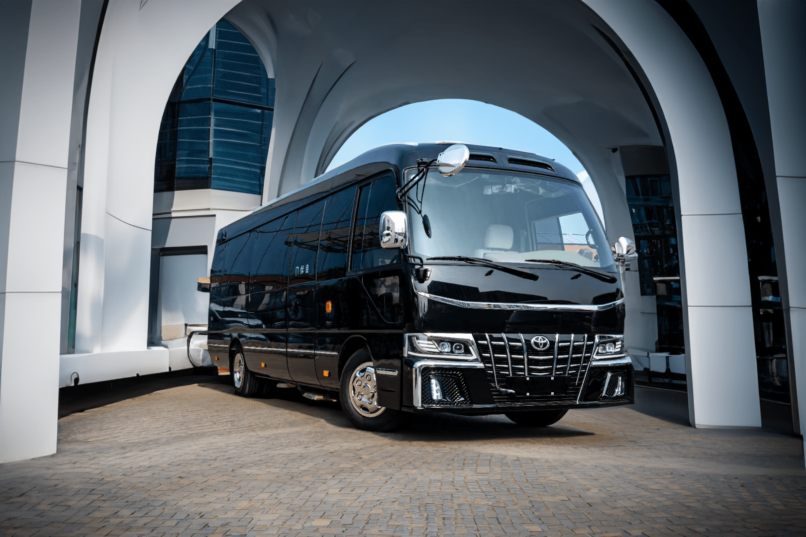 丰田考斯特黑武士版本12座价格lm版内饰_搜狐汽车_搜狐网