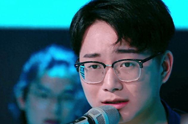 "音乐鬼裁"李袁杰,自诩天才无人能敌,惨遭李宇春当众打脸_华晨宇_吴