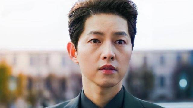 宋仲基将任釜山电影节主持,神仙恋情决裂后,两人现状怎样了?