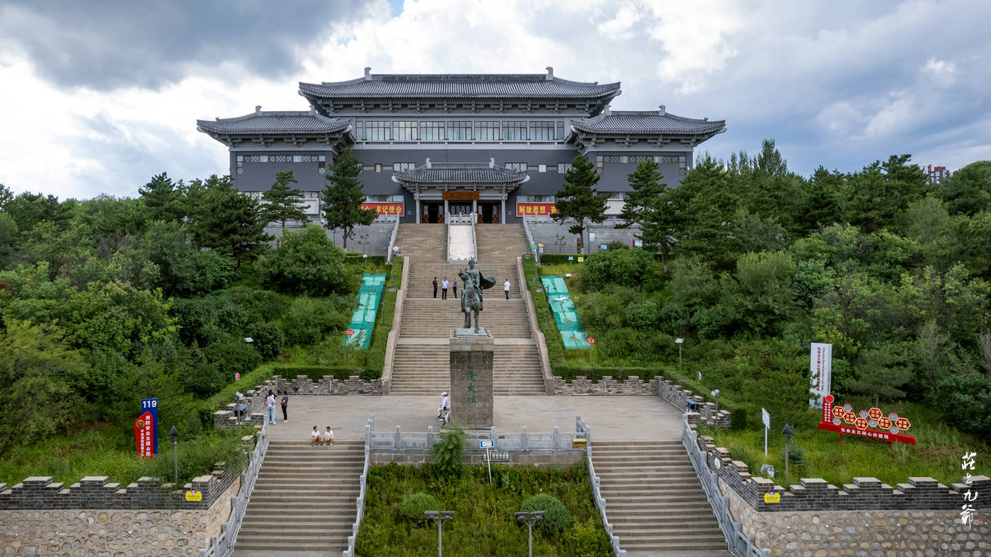 古墓惊魂 在平泉博物馆中追溯远去的契丹文化_三彩_历史_时间