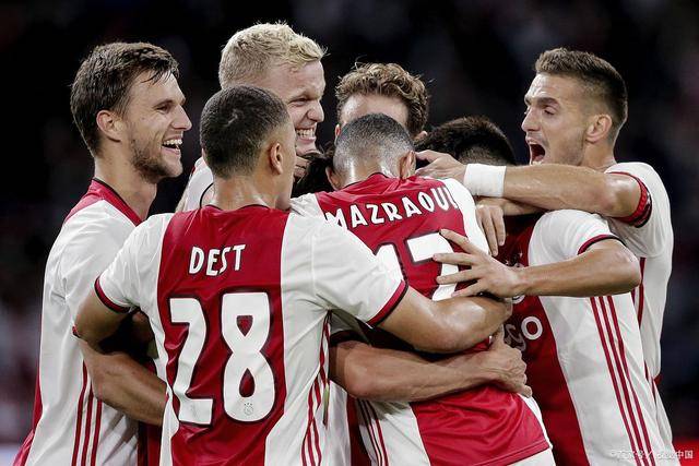 周三足球强档:阿贾克斯重创客场虫 紫百合期待逆转_佛罗伦萨_卢多戈