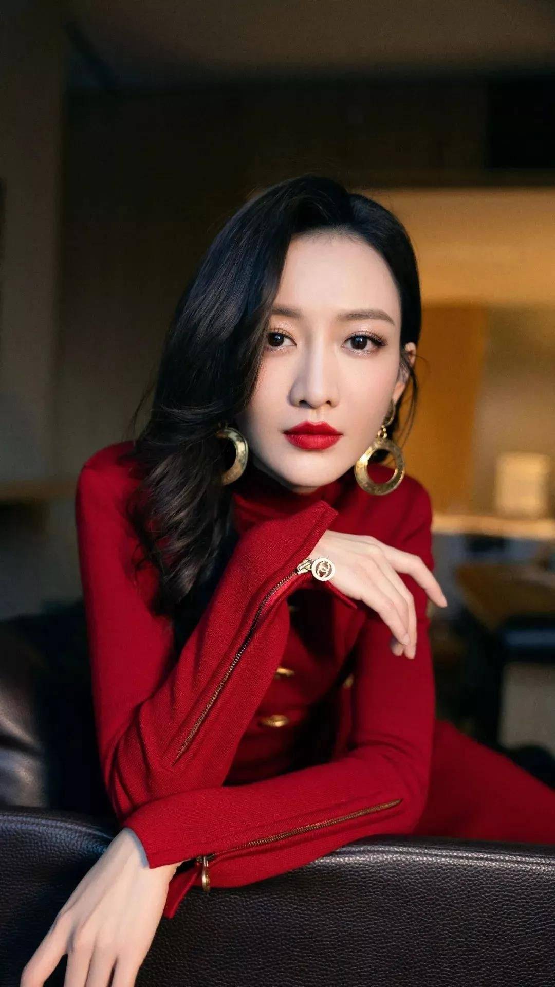 王鸥,39岁至今单身的她,美出新高度_身材_生活_比赛