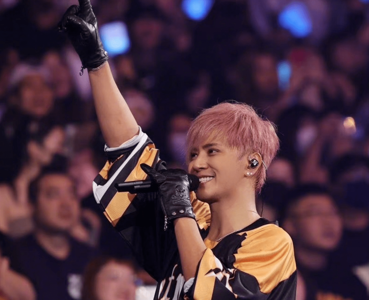 8月31日,罗志祥发微博官宣自己将在深圳,广州,重庆,南京和上海举办