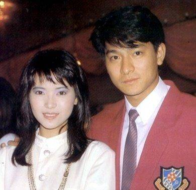 出身豪门的朱丽倩,为何甘做刘德华背后女人,默默付出24年?