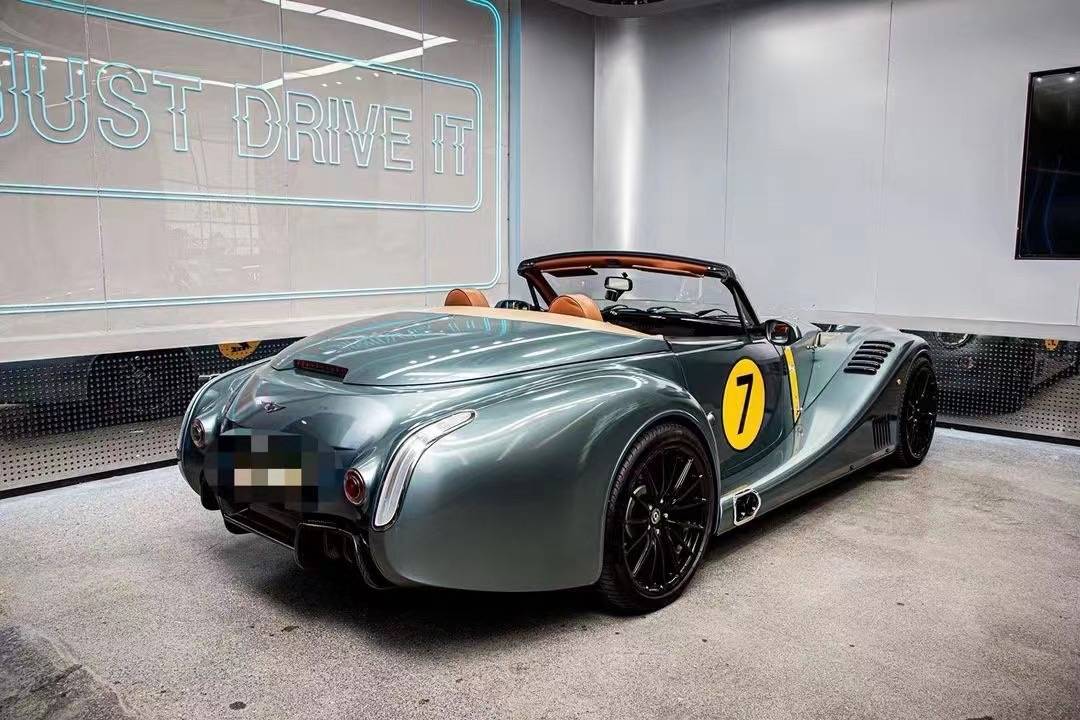 摩根aero8 gt,官方定制150颗钻石大灯,产量只有8辆_搜狐汽车_搜狐网