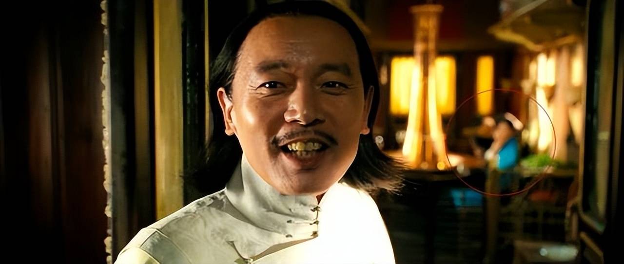 《让子弹飞》以喜剧的形式呈现,其中所揭示的社会问题却非常深刻_电影