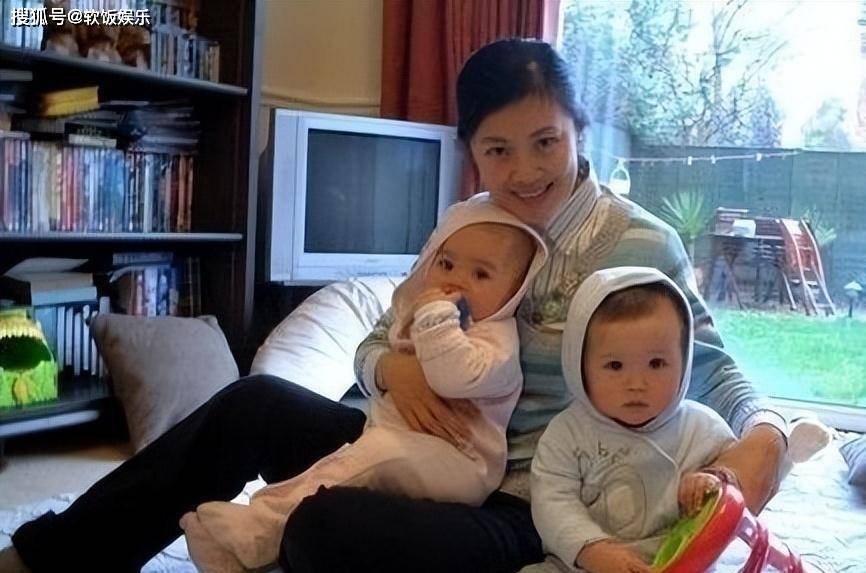 53岁央视名嘴姜丰近况曝光!