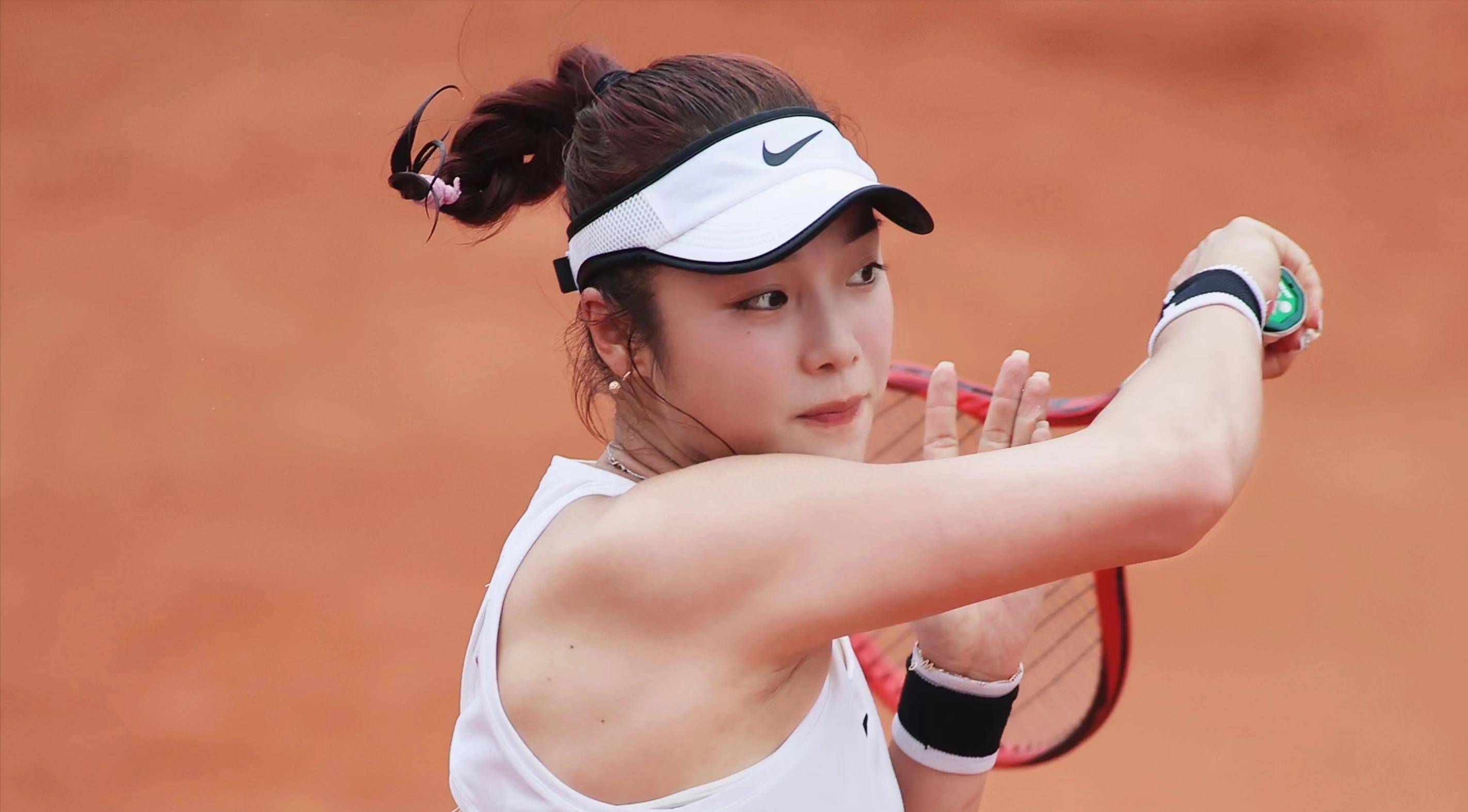 网坛新星吴易昺:中国首位男单冠军,却因内裤颜色被要求下赛场_网球