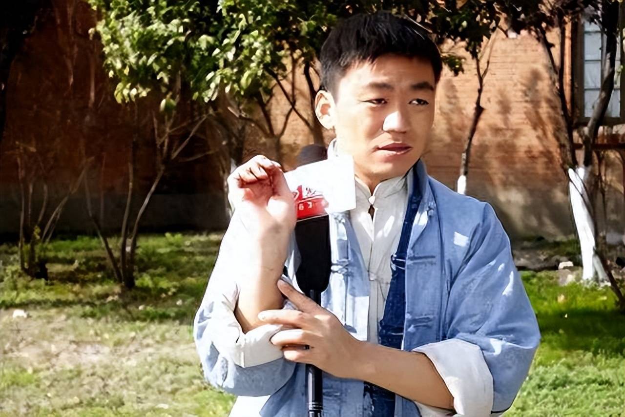 实力打脸资本的王宝强,"遮羞布"让谢孟伟彻底揭开!_生活_少林寺_马蓉