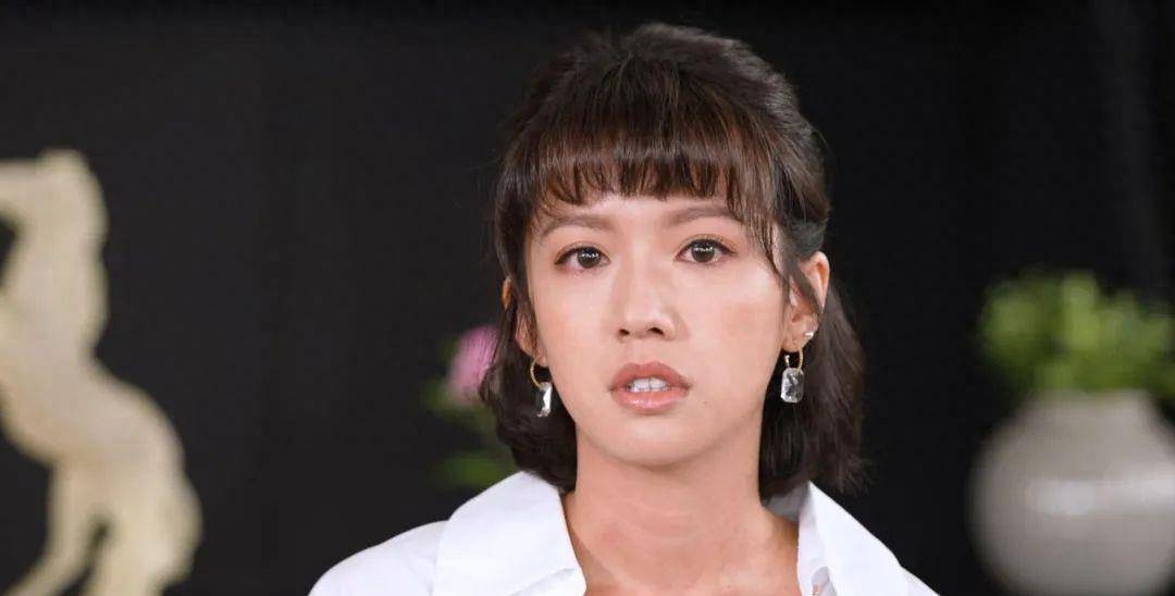 节目中泪洒当场,首次公开短讯内容_蔡思贝_mean_talk