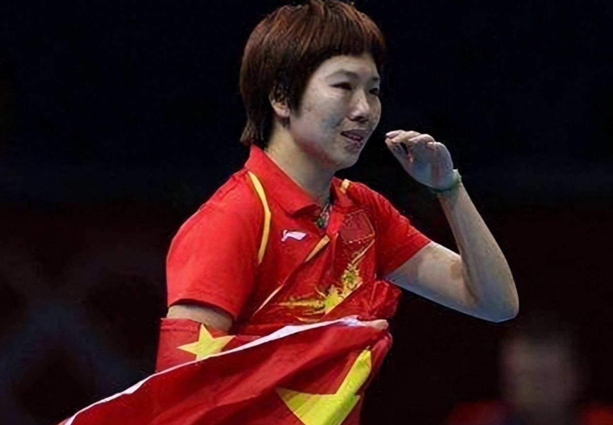 世界冠军李晓霞:25岁登顶乒坛大满贯,退役后结婚生子幸福美满_乒乓球