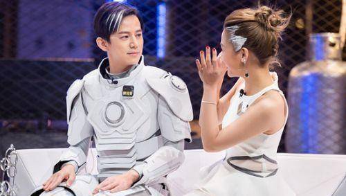 《明星大侦探》中的常驻嘉宾,各个身怀绝技,但我只服何炅_王鸥_节目