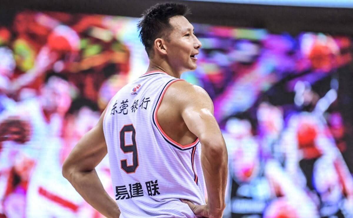 易建联宣布结束篮球职业生涯,告别赛场_比赛_退役_球员