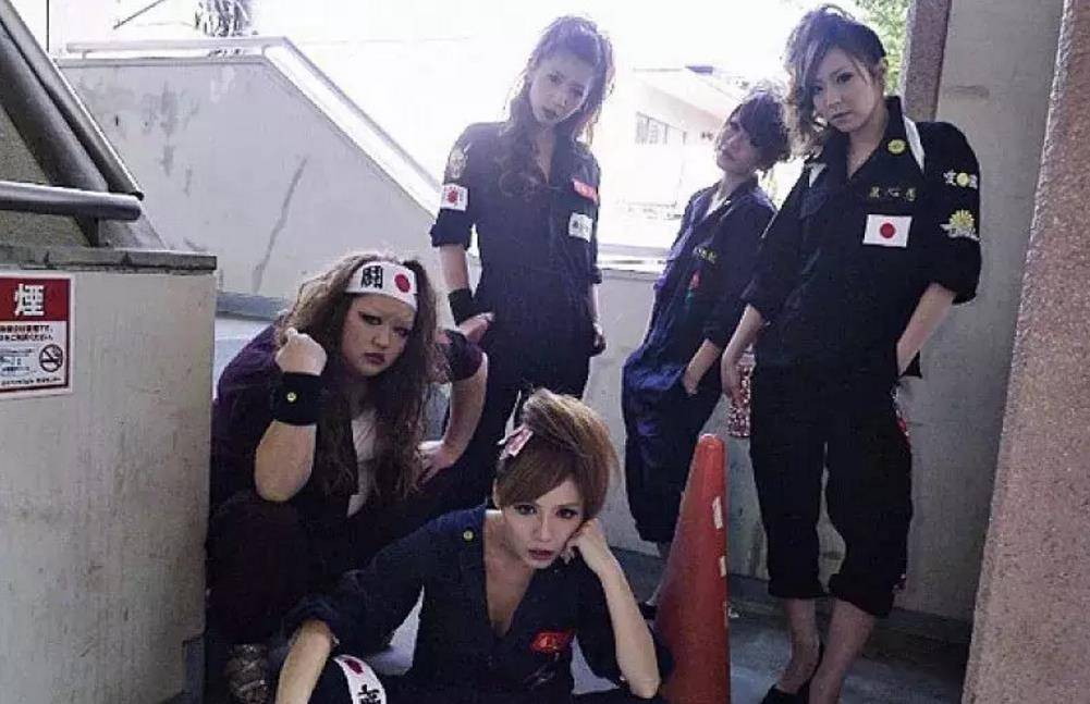 日本暴走族兴衰史:曾风靡亚洲,喧嚣之后消亡,此间再无昭和男儿_年代