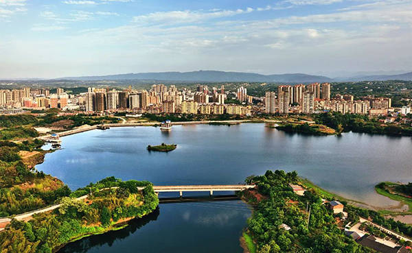 核心腹地位于四川盆地南缘长宁县隶属四川省宜宾市▲长宁县城让小伙伴