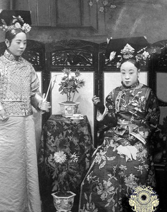 真实的皇族贵妇老照片:溥仪生母性格刚烈,王爷侧福晋