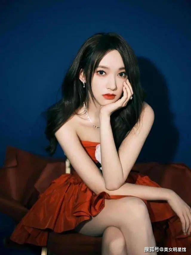 25岁程潇,温柔如奶个性如潇!_魅力_才华_女神