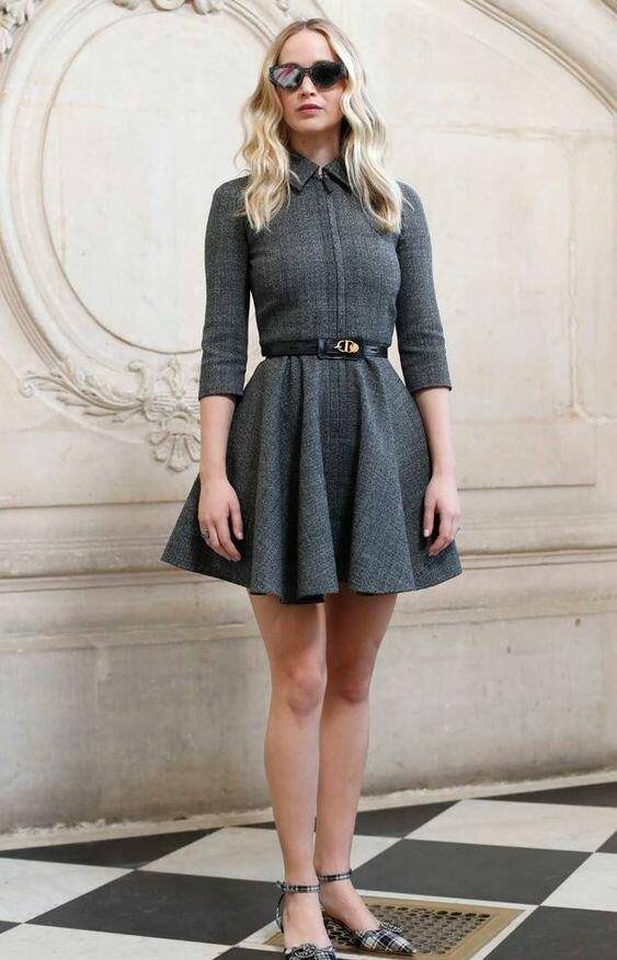 五脚女神怎么穿鞋?不信,她的腿都是42码以上的!