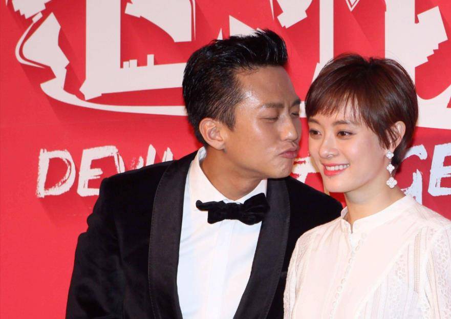 与多名女性家族有异常亲密行为,其中包括古丽娜扎,江一燕,安以轩等人