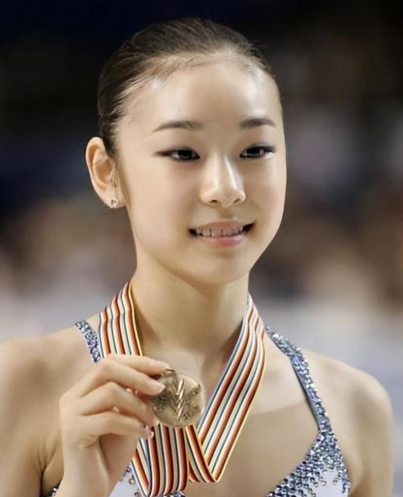 韩国女运动员金妍儿图片
