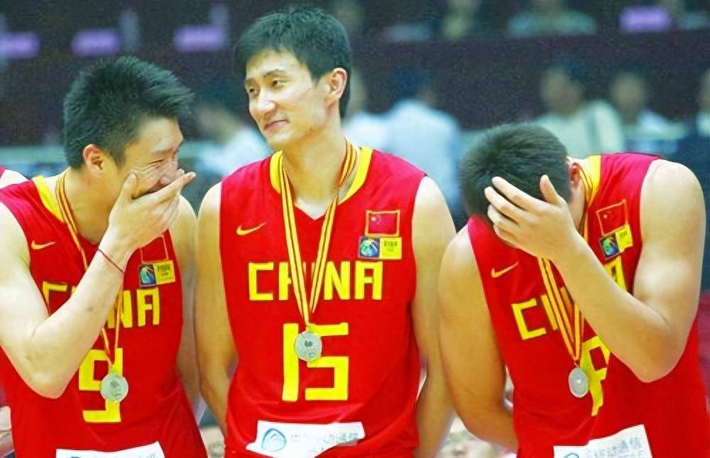 古晨是个好女孩,在孙悦最为受挫折的那些岁月里,面对着主动向自己提出