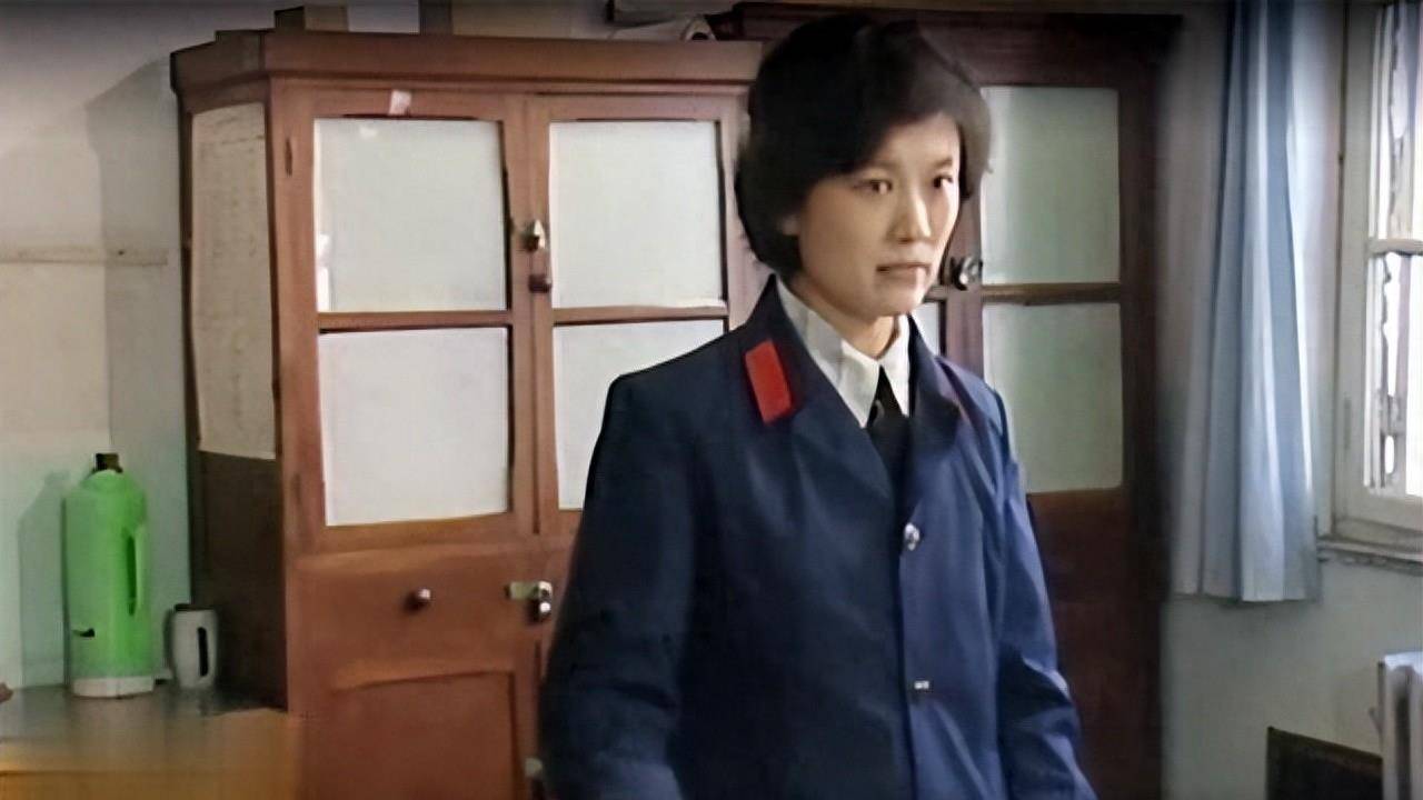 87版《便衣警察》走出的大咖,海岩和"局长专业户"是公安局同事_雷蕾