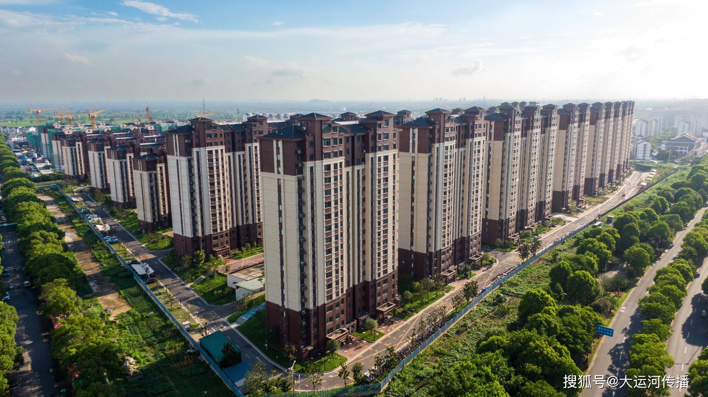 一端连城市,一端连农村,凤凰镇的发展实践是张家港市重塑城乡关系