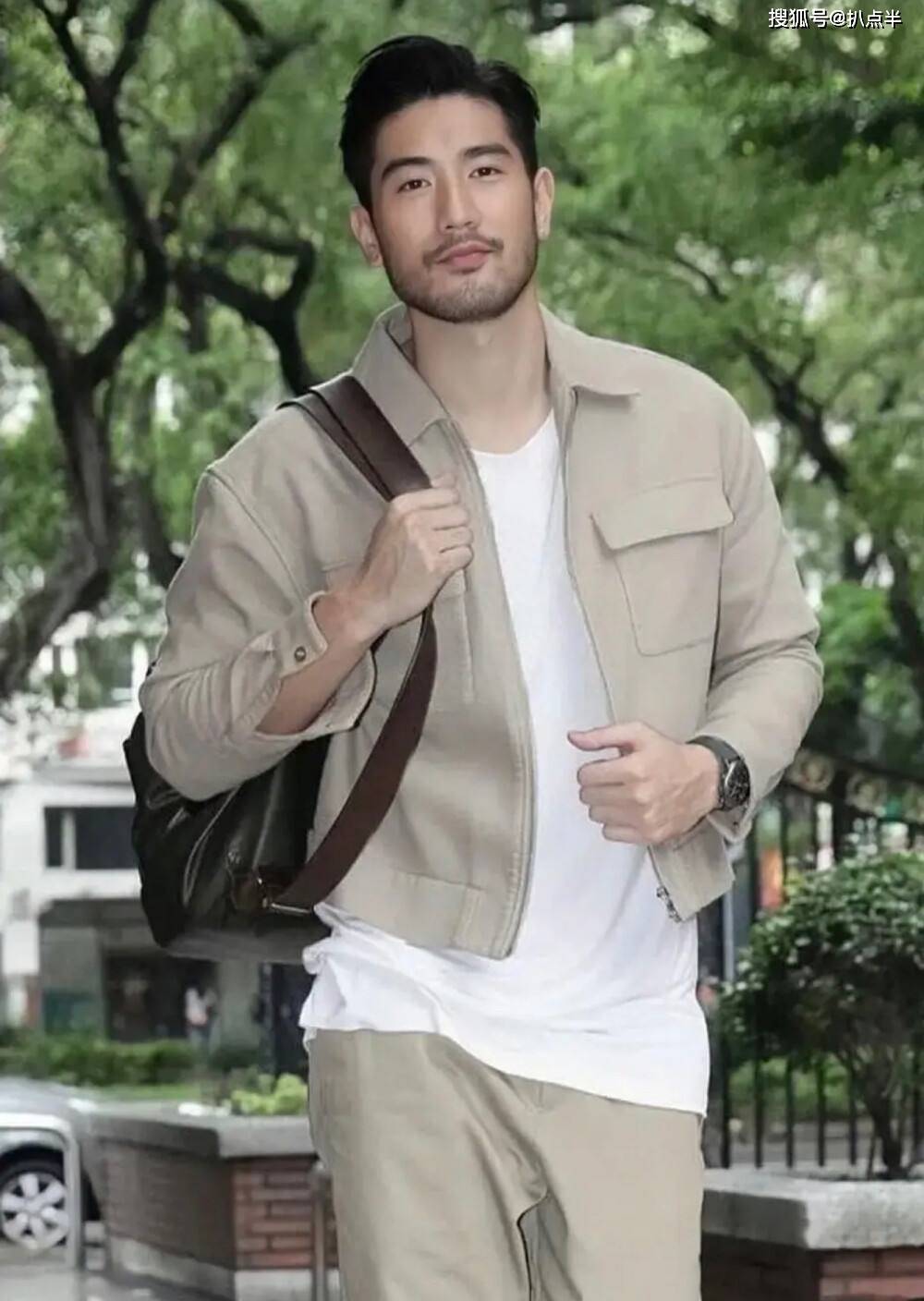 还有谁在消费他?_焦俊艳_作品_因为