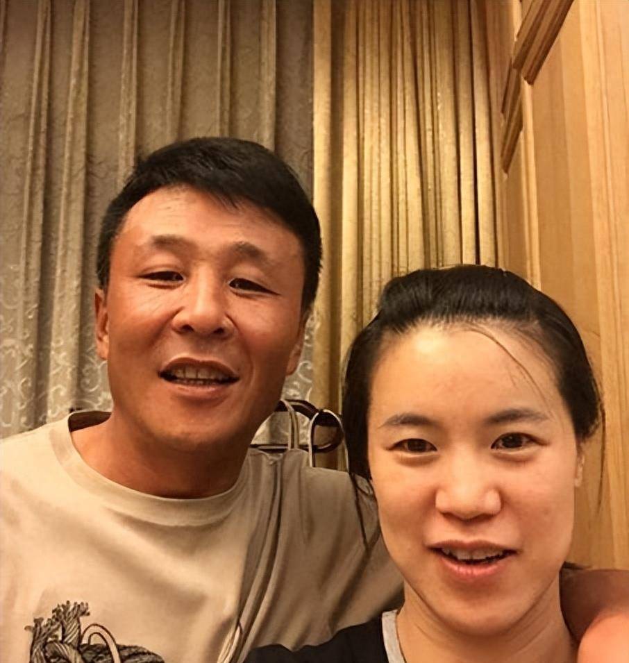 王楠:嫁给大8岁的郭斌,相濡以沫18年,恩爱却是假的?_感情_时间_手术