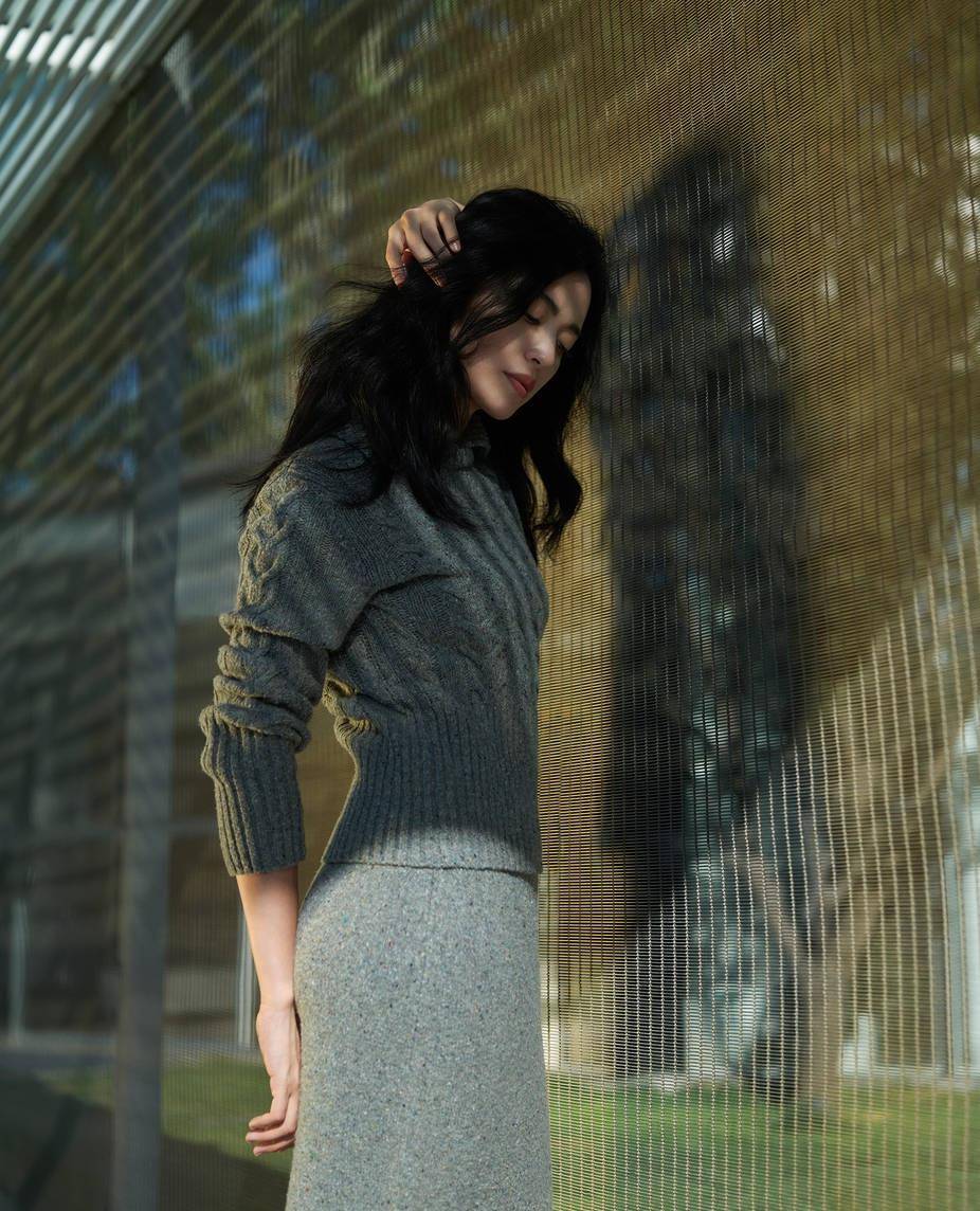 姚晨时尚大片出炉,简约风格展现高级造型感,表现力惊人!