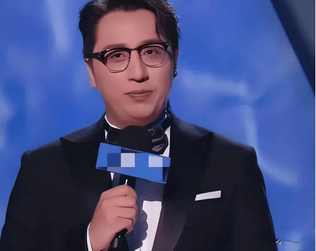 网传浙江卫视《好声音》主持华少被带走调查,据悉以掌握一定证据_网友