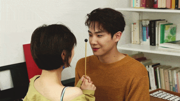 郑素敏与李准因戏生情被拍摸头杀,默默守护三年,男方退伍却分手_恋情