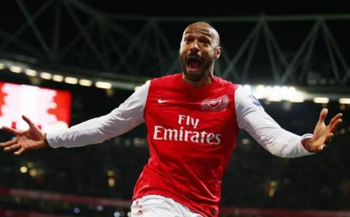 如今,亨利有望迈出新的步伐,进入教练的行列_法国_球员_足球