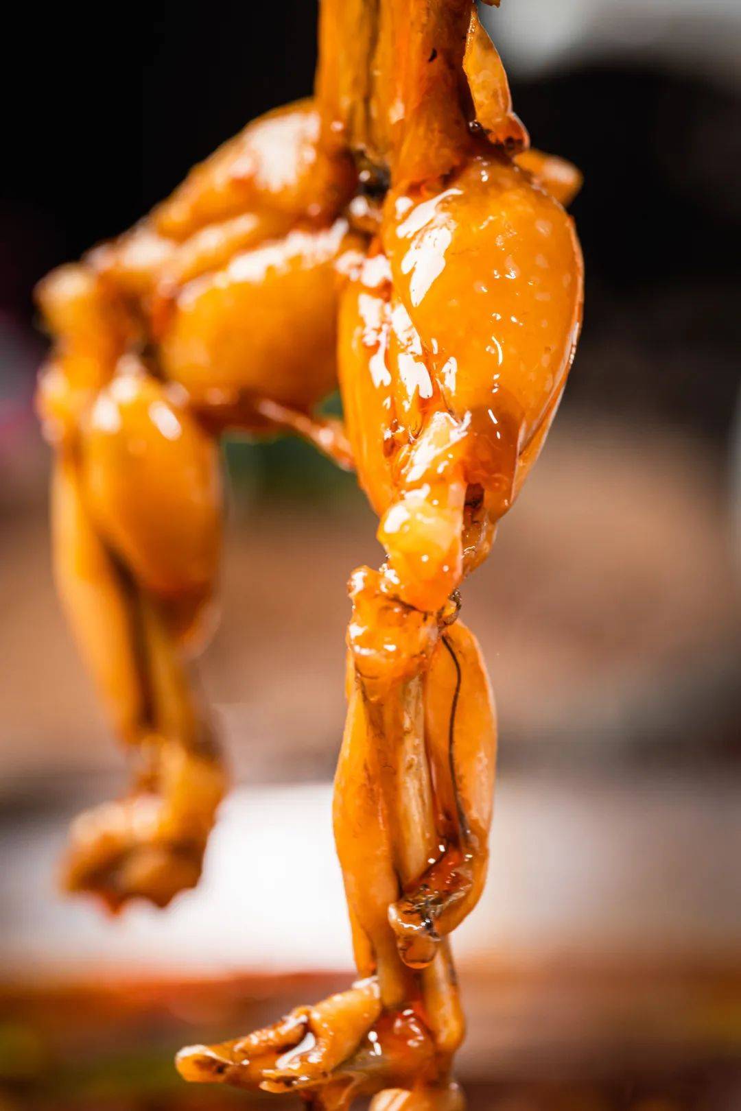 在广州吃火锅,能奢侈到什么程度?锅底都得获过金奖!_牛蛙_入口_飞鱼