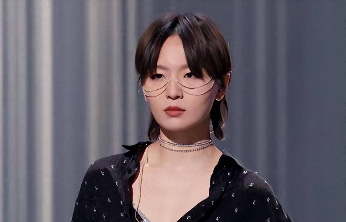 总的来说,吉克隽逸和周笔畅都是中国音乐界的璀璨之星.