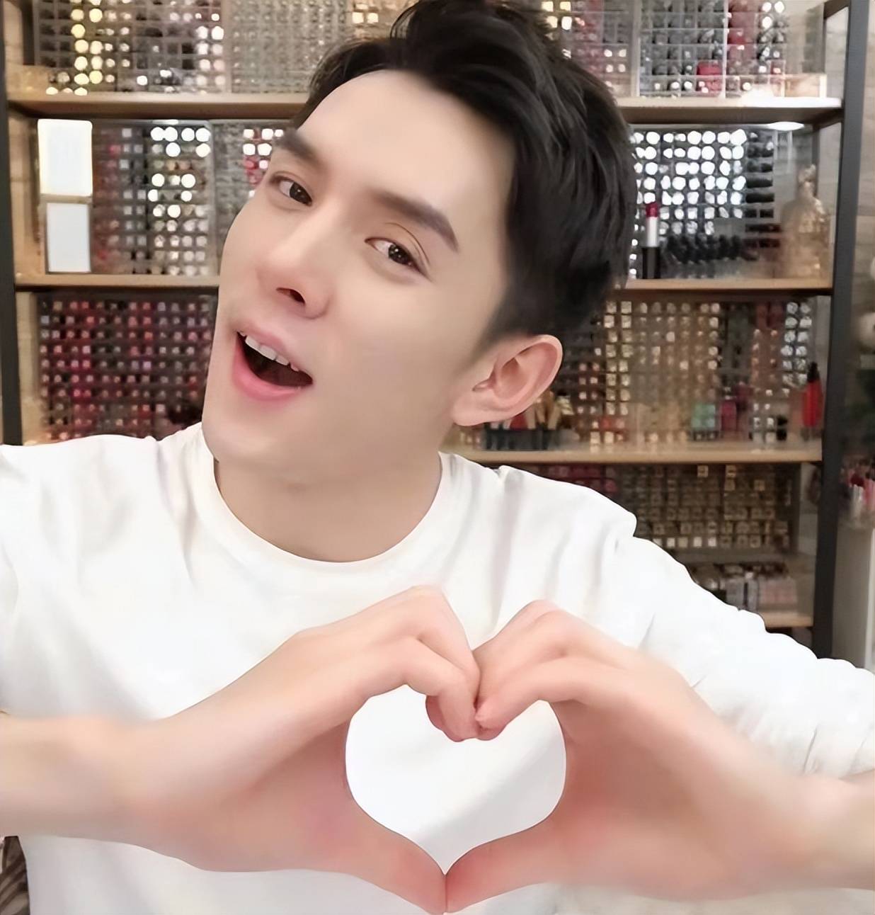 李佳琦言论翻车!