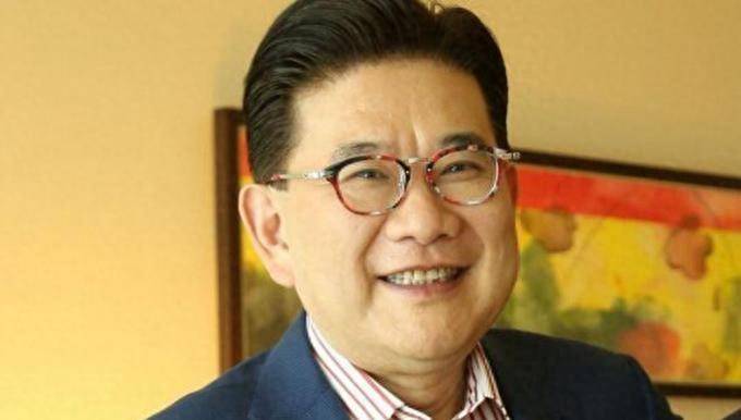 主持人,演员,写作者,国脸主持曹可凡,在不同领域中切换着身份_上海