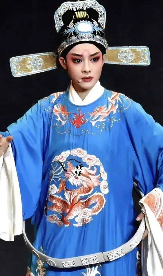 《陈三两》中的陈奎:《五女拜寿》中的邹士龙:《红楼梦》中的贾宝玉