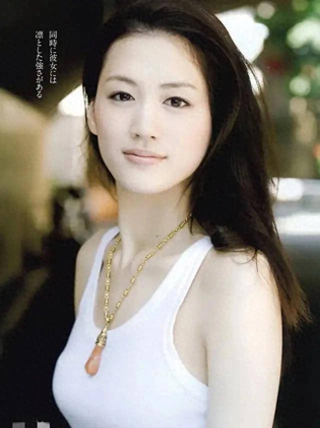 日本国民级女优绫濑遥,38岁,颜值依旧,皮肤丰润,颜值状态极佳_表演